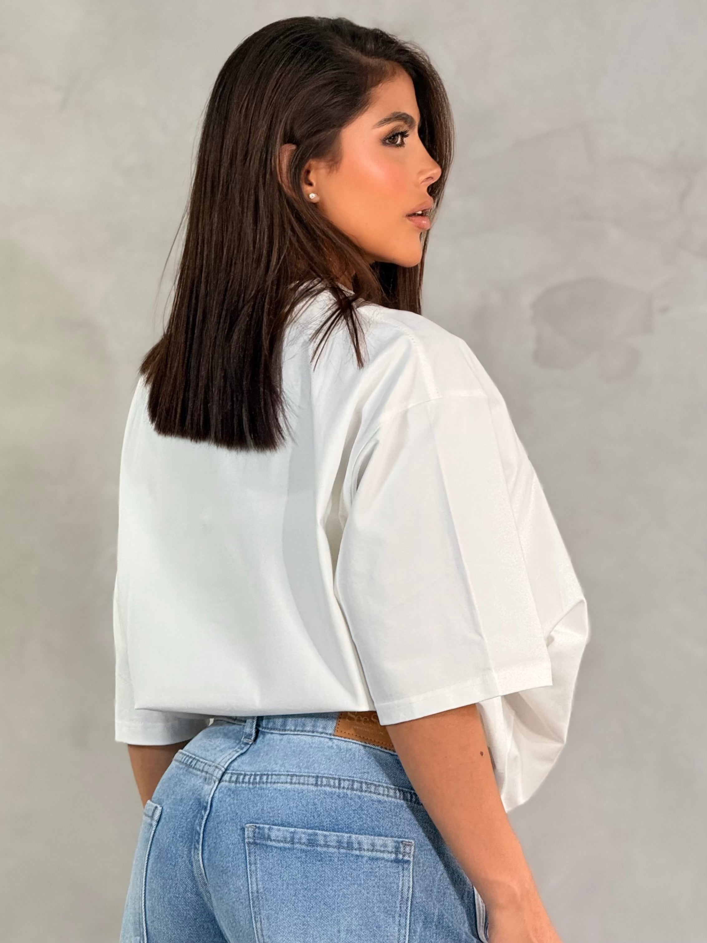 CAMISETA MUB SMILE OVERSIZE