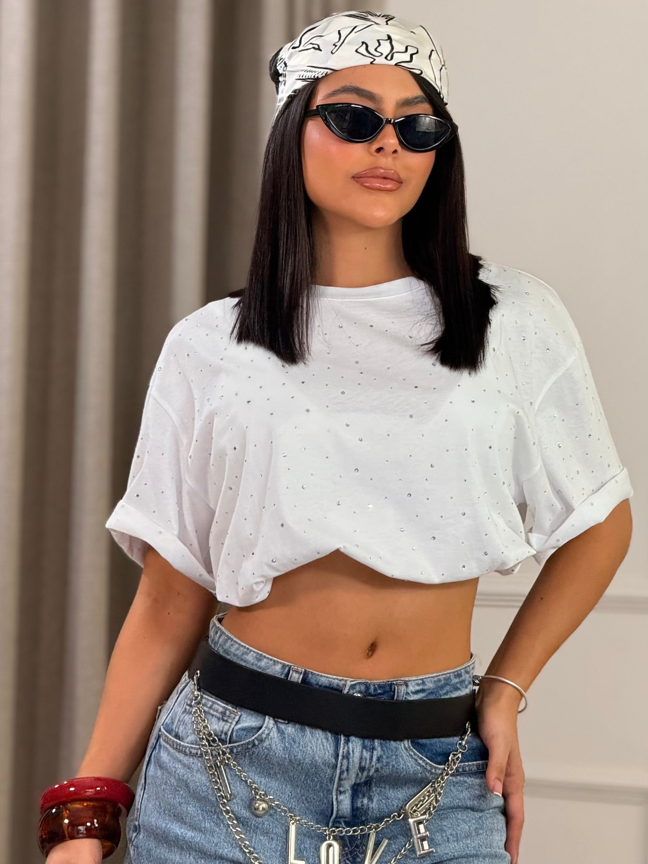 CAMISETA MUB OVERSIZE CON PEDRERIA