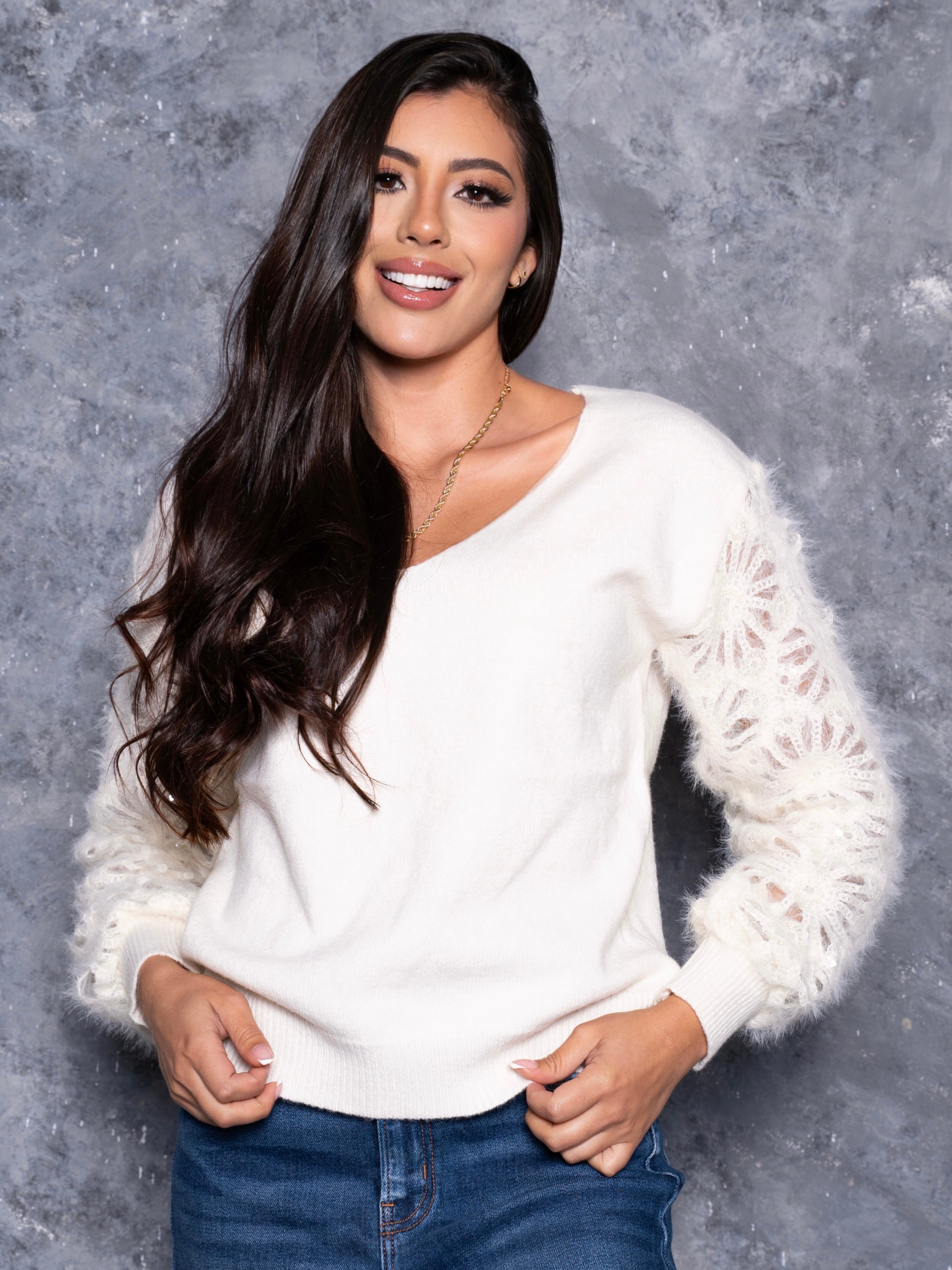 BUSO CON MANGAS EN TRANSPARENCIA Y LENTEJUELAS