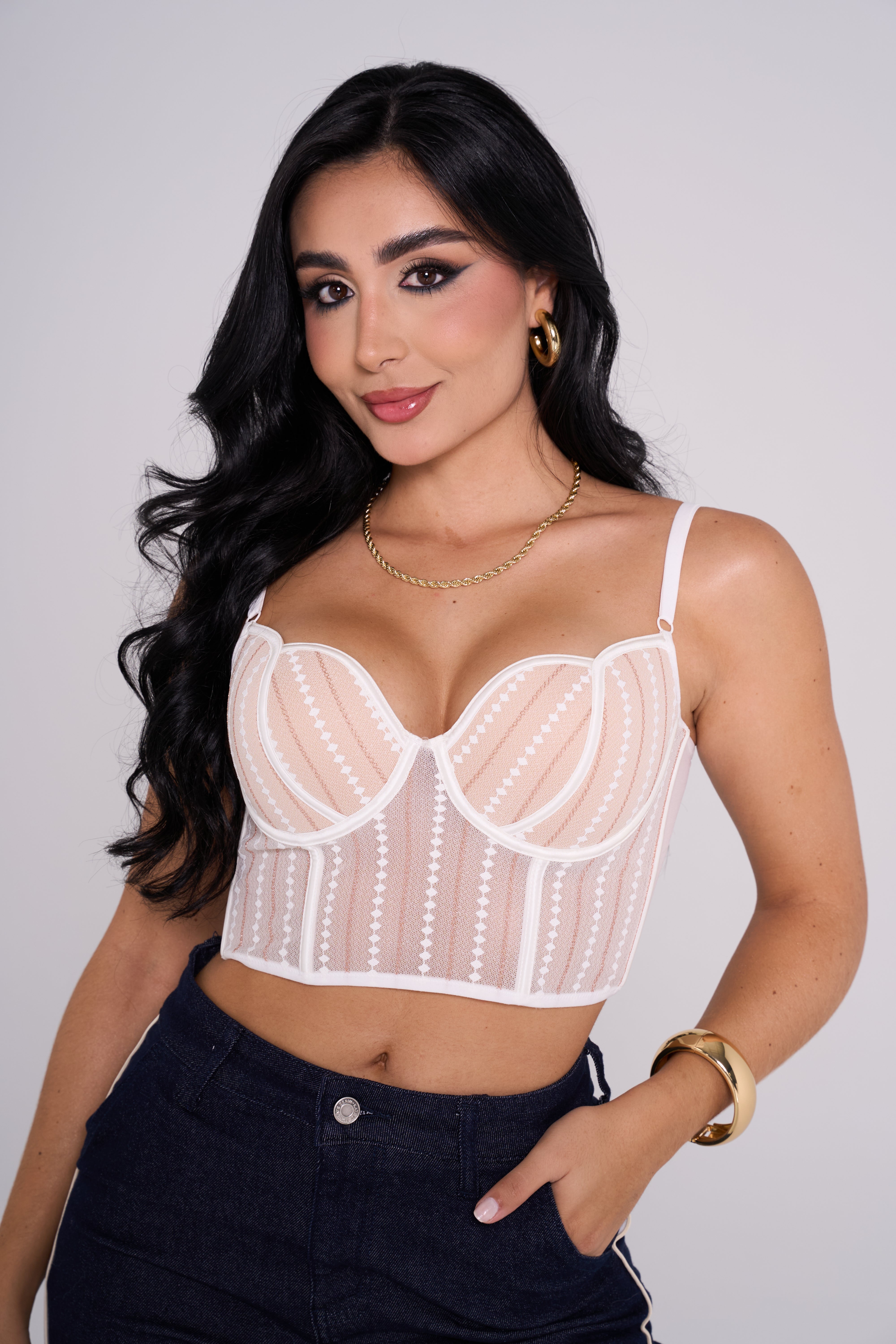 CORSÉ EN MALLA BORDADA